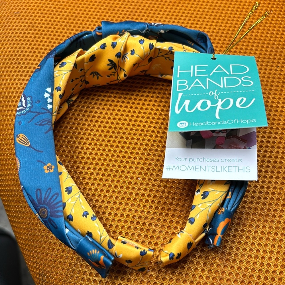 NWT Headbands of Hope Set of 2 Knotted Headbands